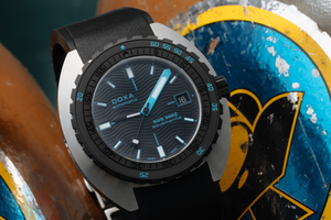 Doxa SUB 300 Beta Aquamarine Automatic (Black Dial / 42.5mm)