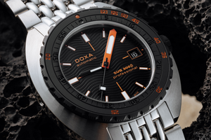 Doxa SUB 300 Beta Professional Automatic (Black Dial / 42.5mm)