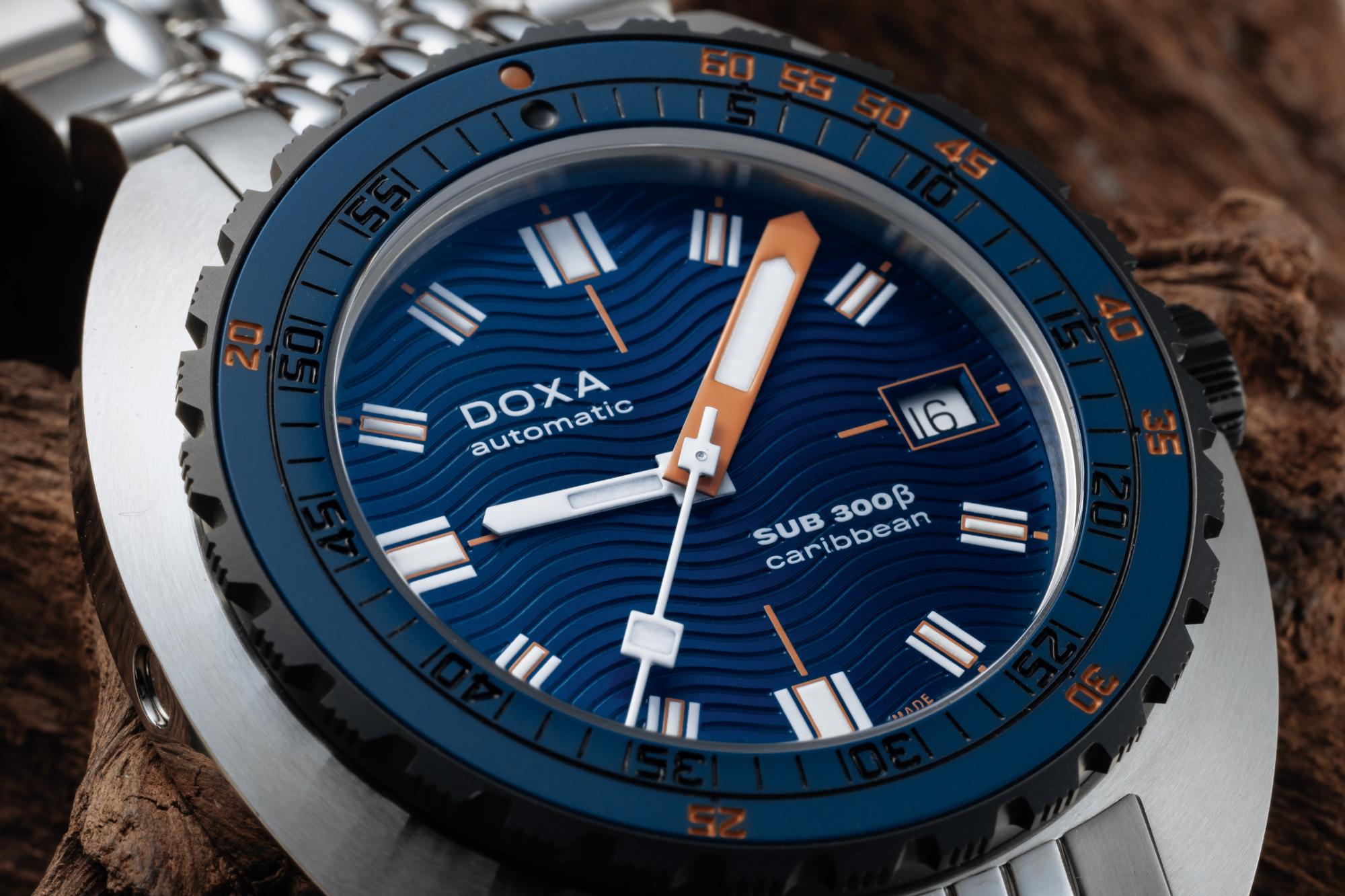 Doxa SUB 300 Beta Caribbean Automatic (Blue Dial / 42.5mm)