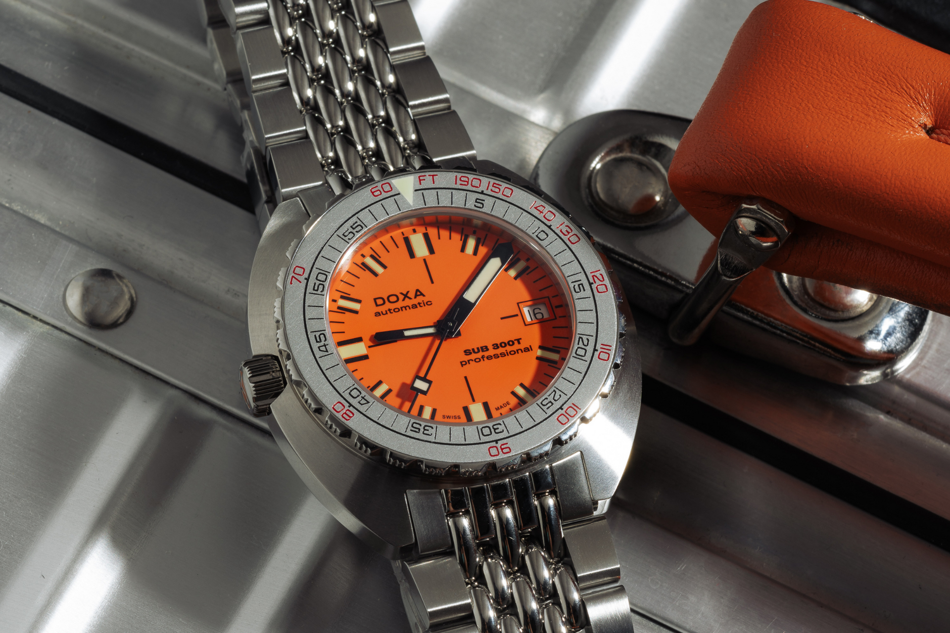 Doxa SUB 300T Professional Aristera Limited Edition Automatic (Orange Dial / 42.5mm)