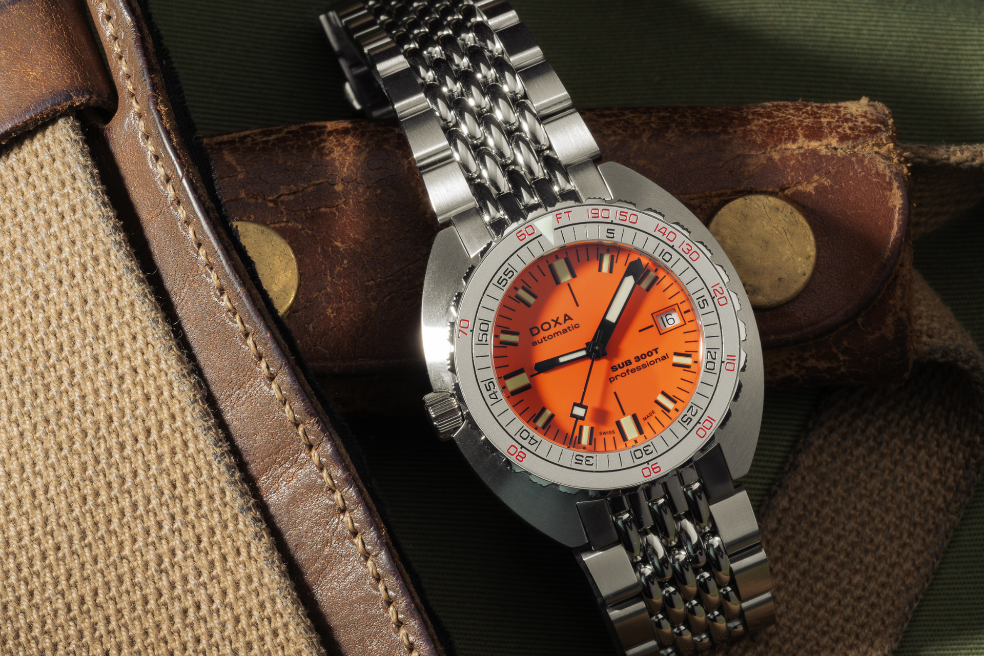 Doxa SUB 300T Professional Aristera Limited Edition Automatic (Orange Dial / 42.5mm)