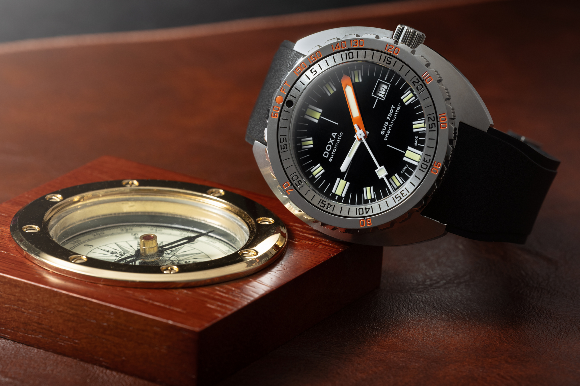 Doxa SUB 750T Sharkhunter Automatic (Black Dial / 45mm)