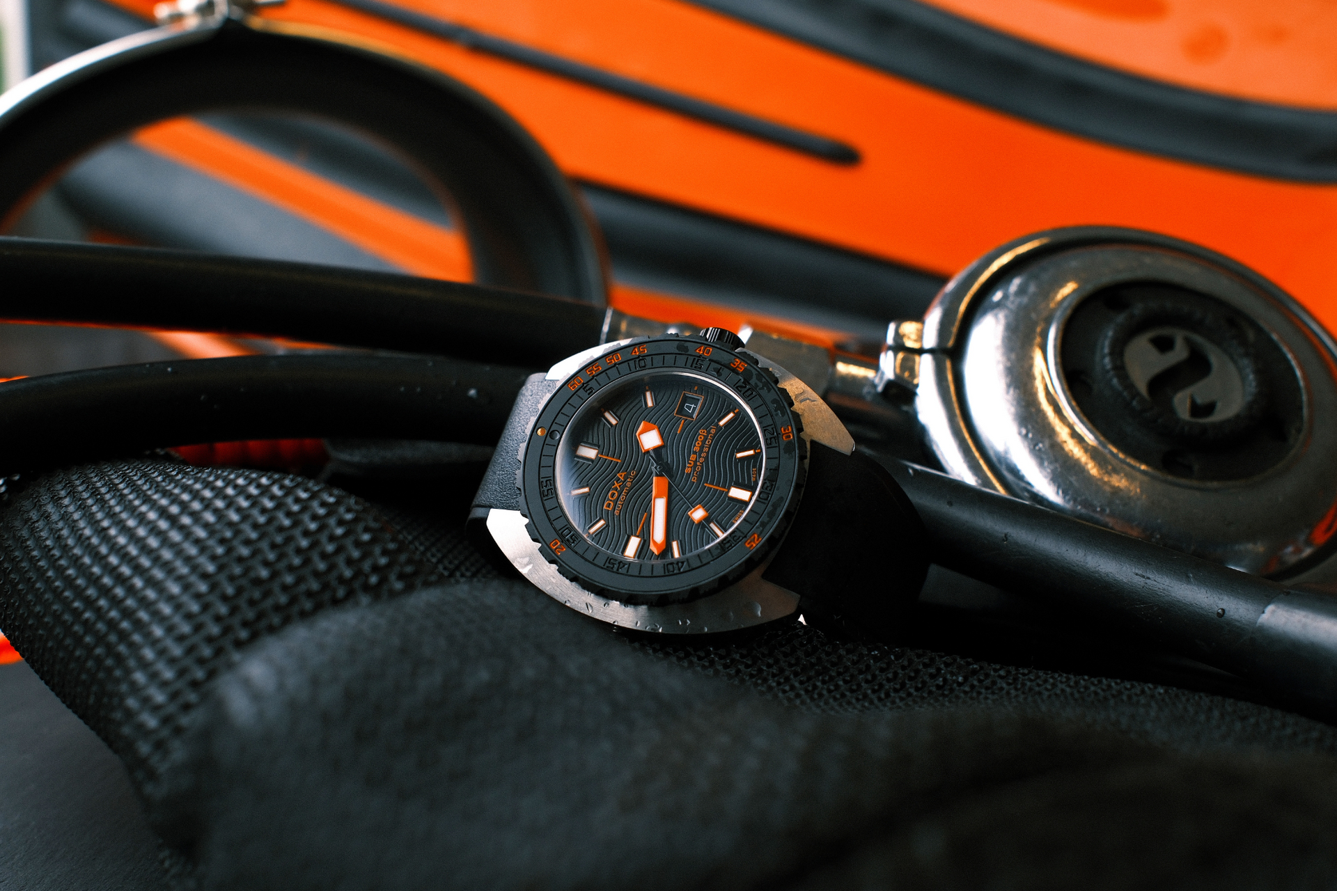 Doxa SUB 300 Beta Professional Automatic (Black Dial / 42.5mm)