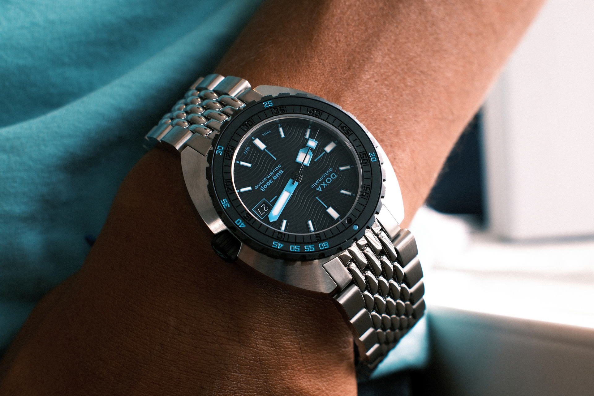 Doxa SUB 300 Beta Aquamarine Automatic (Black Dial / 42.5mm)