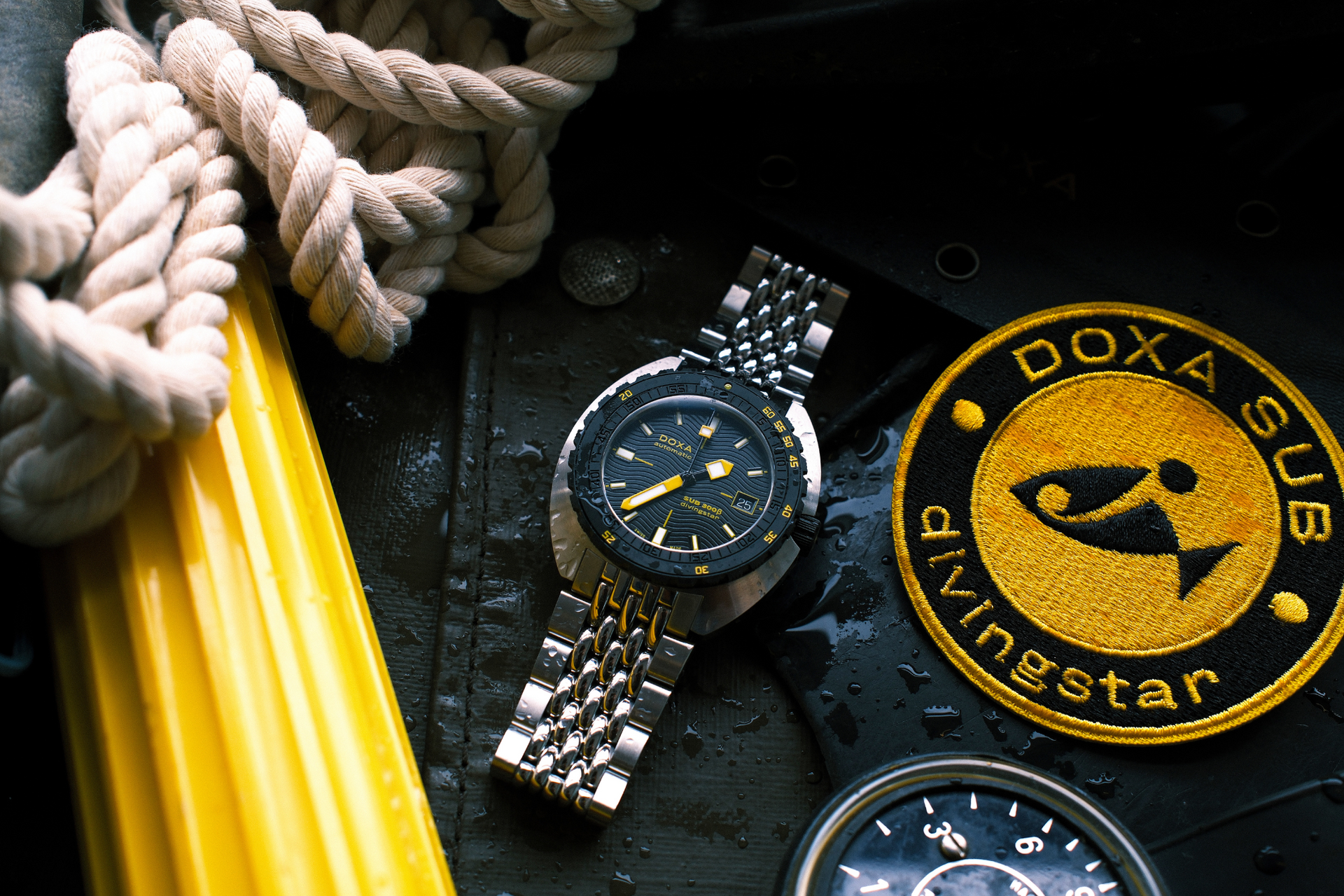Doxa SUB 300 Beta Divingstar Automatic (Black Dial / 42.5mm)