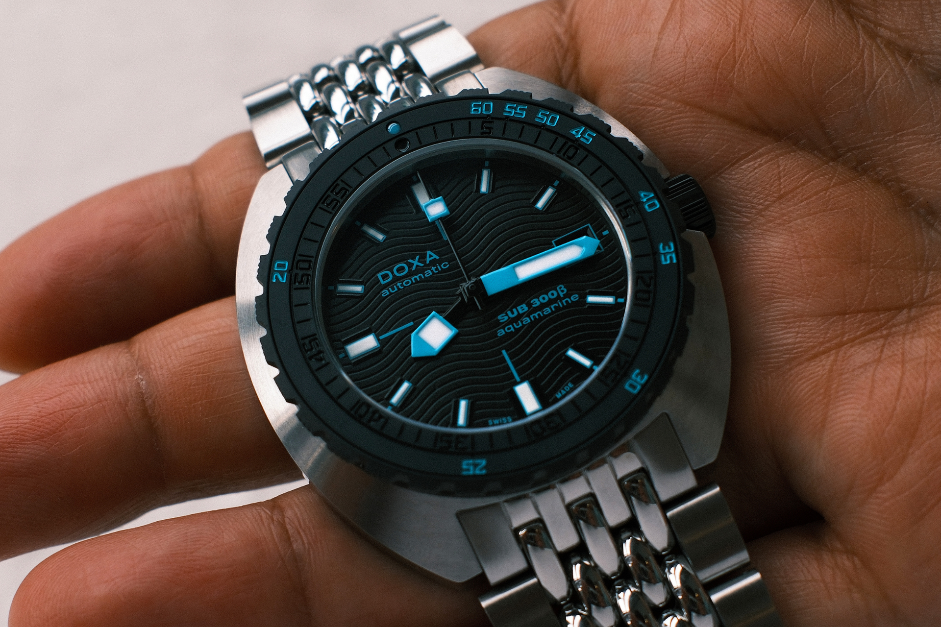 Doxa SUB 300 Beta Aquamarine Automatic (Black Dial / 42.5mm)