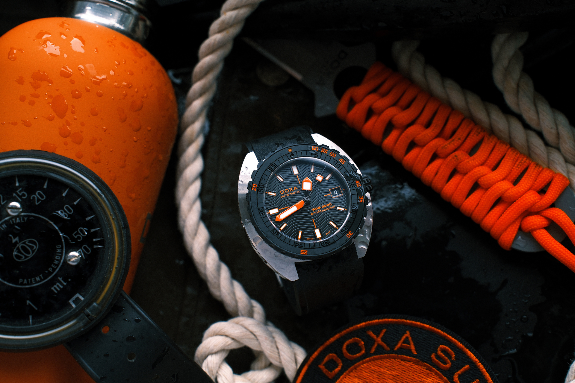 Doxa SUB 300 Beta Professional Automatic (Black Dial / 42.5mm)