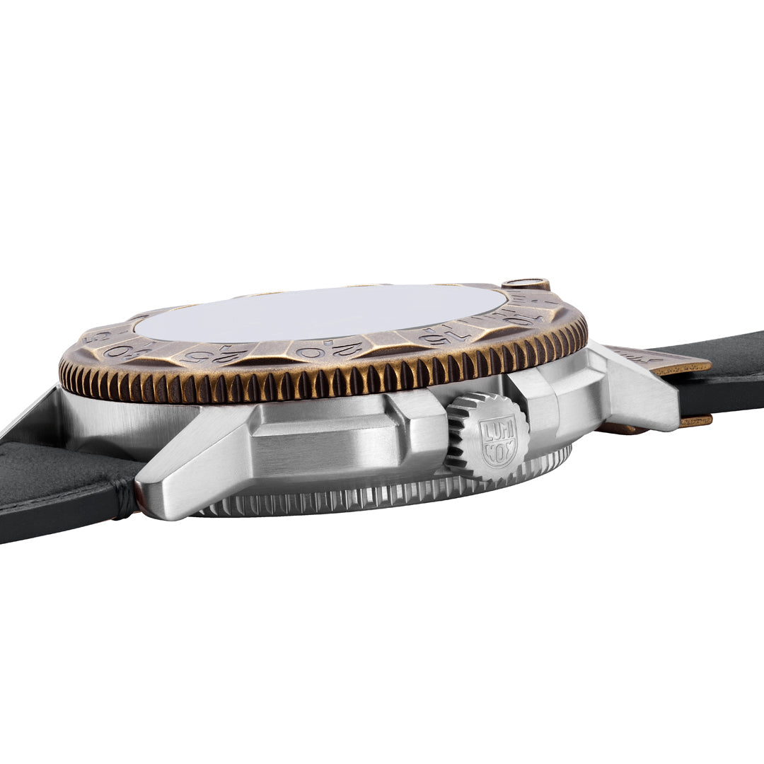 Adventure Watch, 43MM - Black Dial