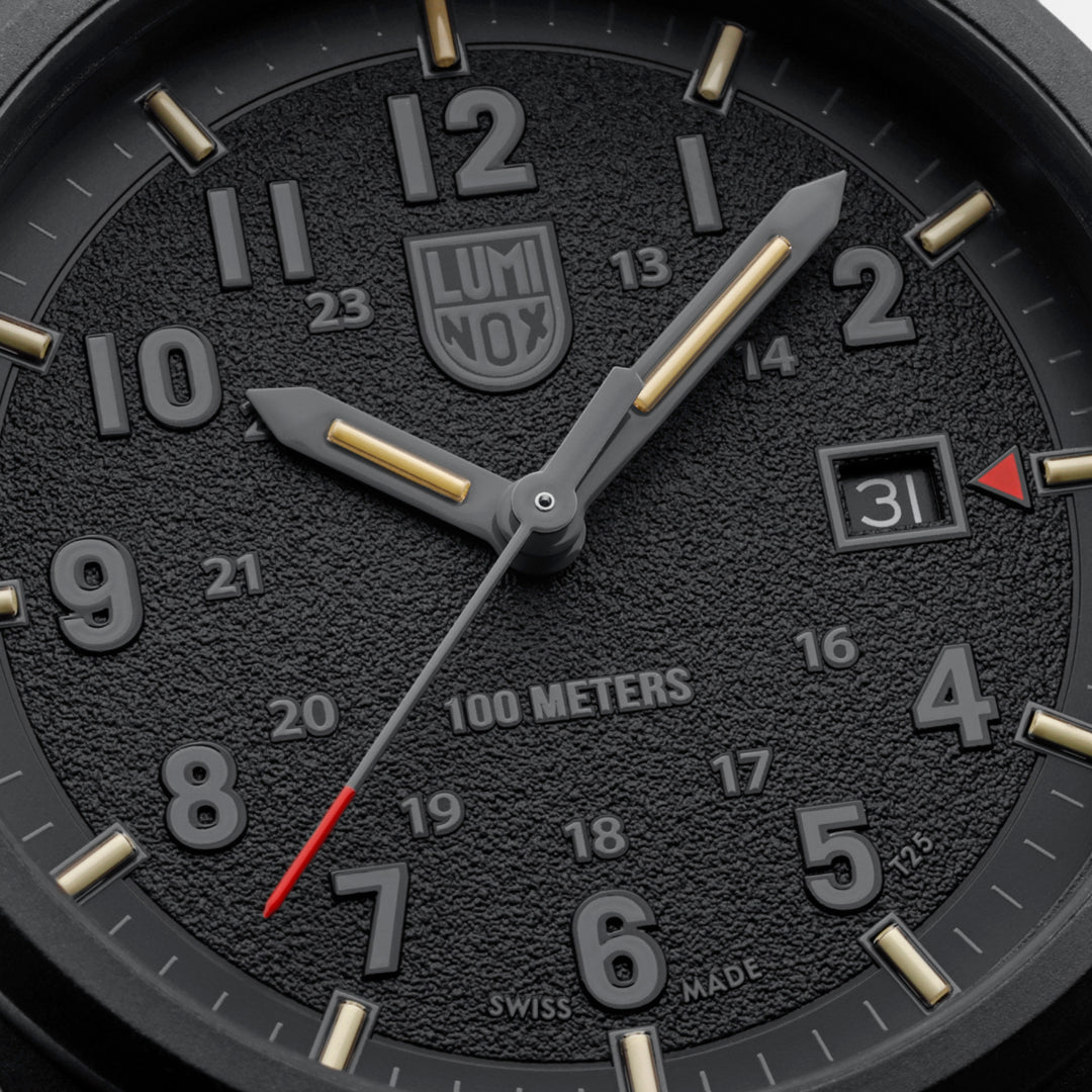 Atacama Field, 43MM - Black Dial