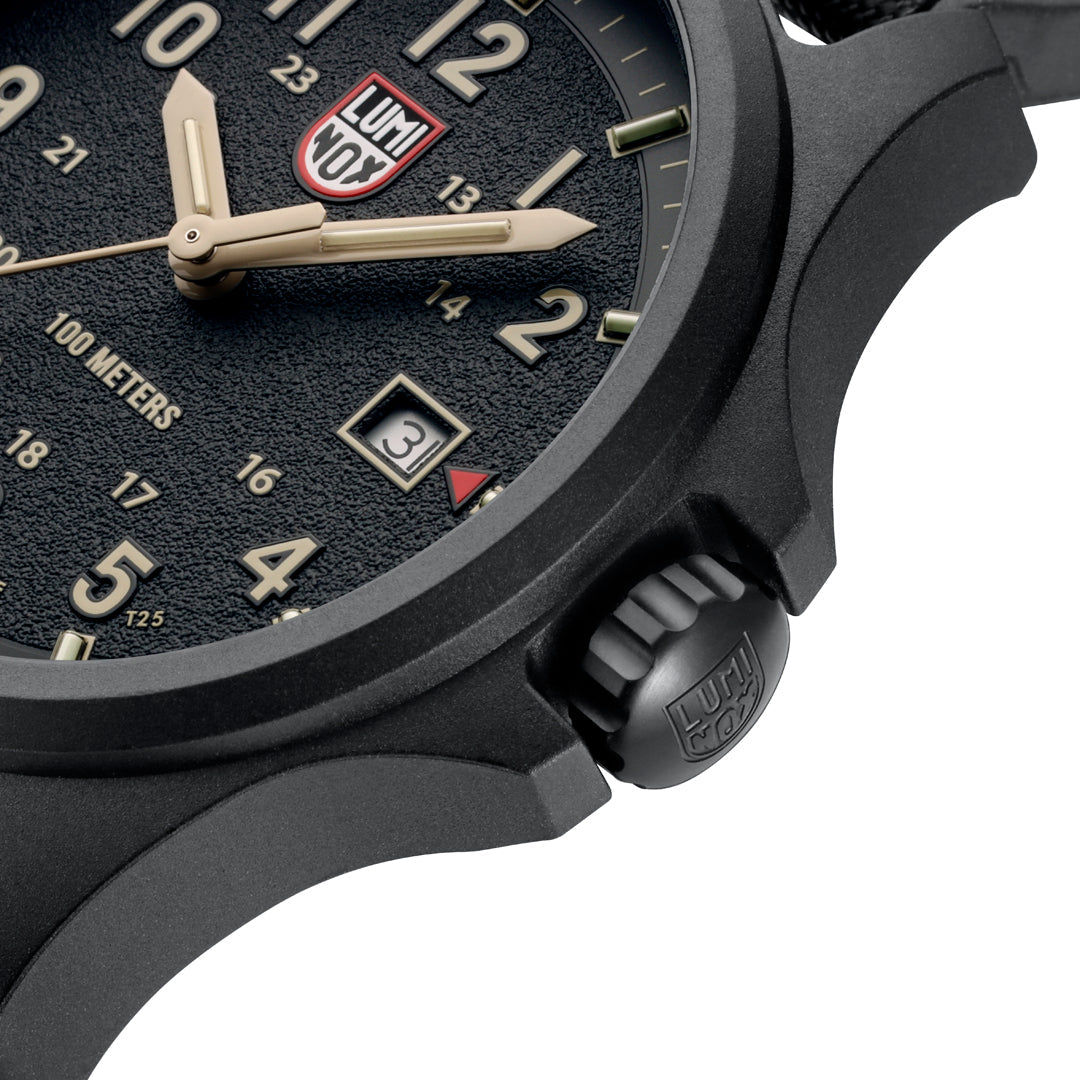 Atacama Field, 43MM - Black/Sand Dial