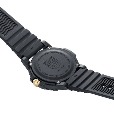 Leatherback SEA Turtle Giant, 44MM - Gold Dial