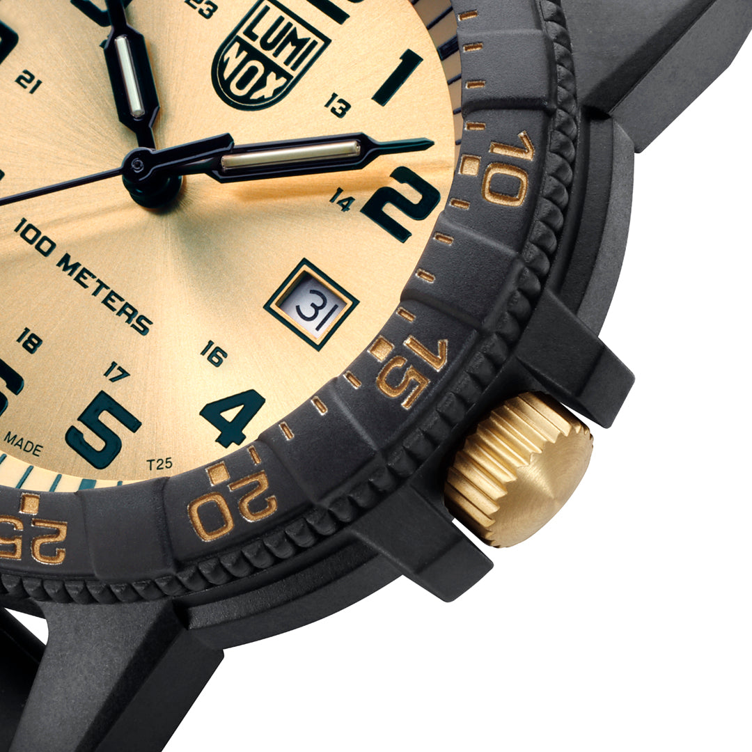 Leatherback SEA Turtle Giant, 44MM - Gold Dial