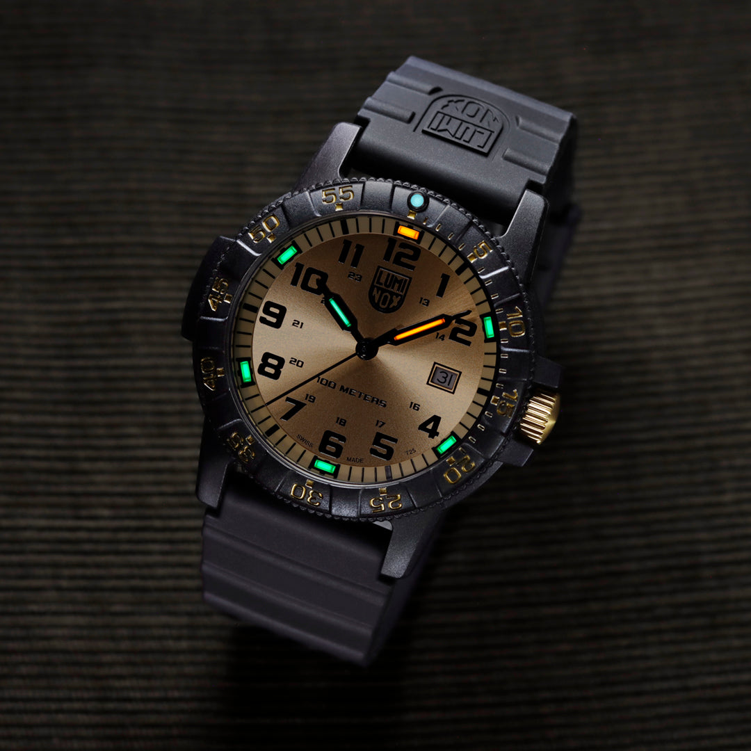 Leatherback SEA Turtle Giant, 44MM - Gold Dial