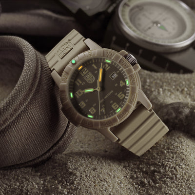 Leatherback SEA Turtle Giant, 44MM - Brown/Sand Dial