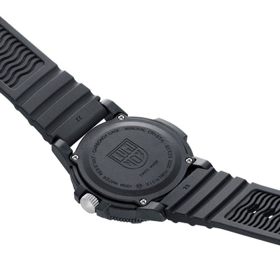 Leatherback SEA Turtle Giant, 44MM - Black/Red Dial