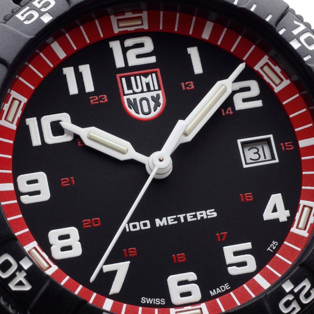 Leatherback SEA Turtle Giant, 44MM - Black/Red Dial
