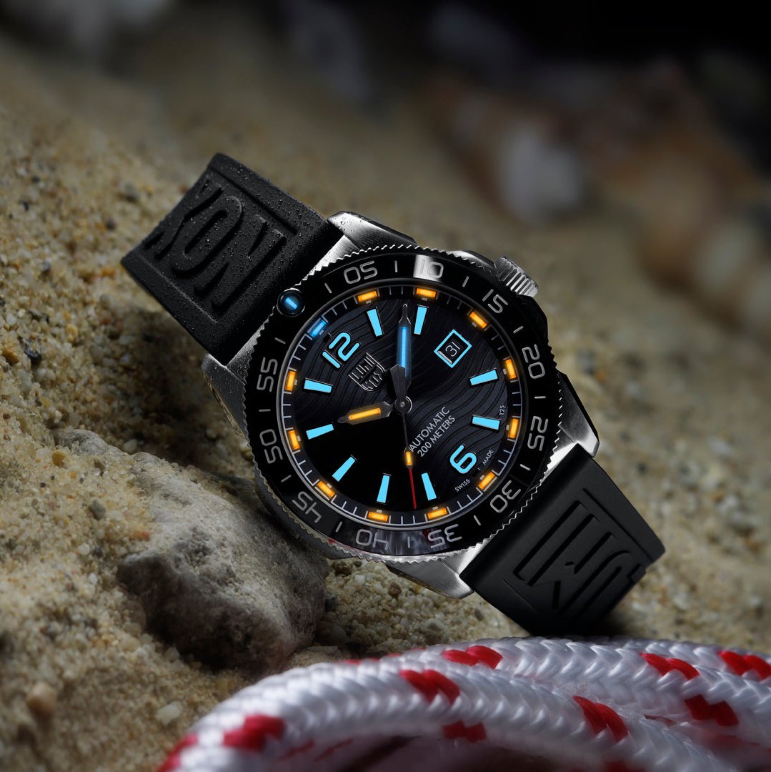 Pacific Diver Automatic, 42MM - Black Dial