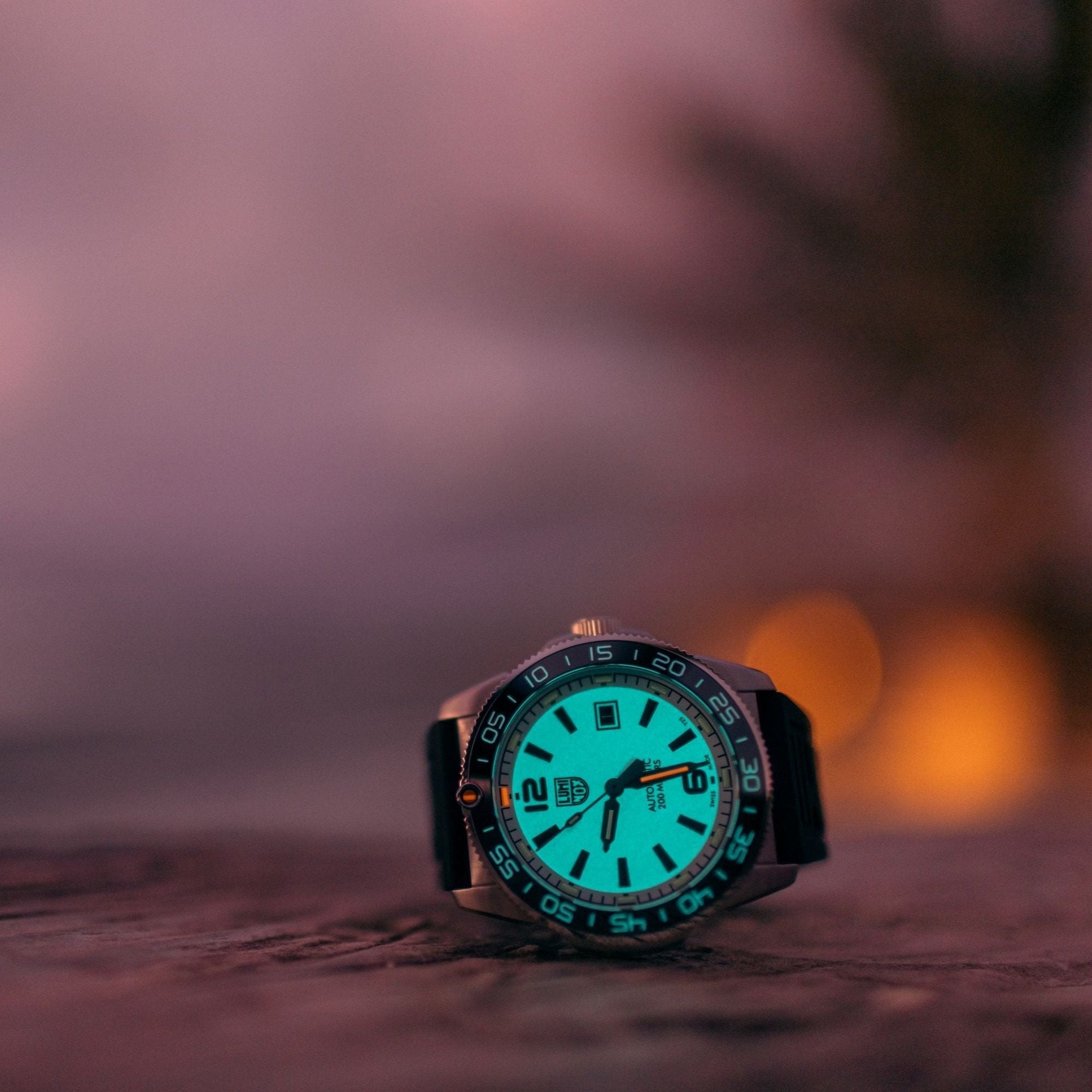 Pacific Diver Automatic Heritage, 42MM - White Dial