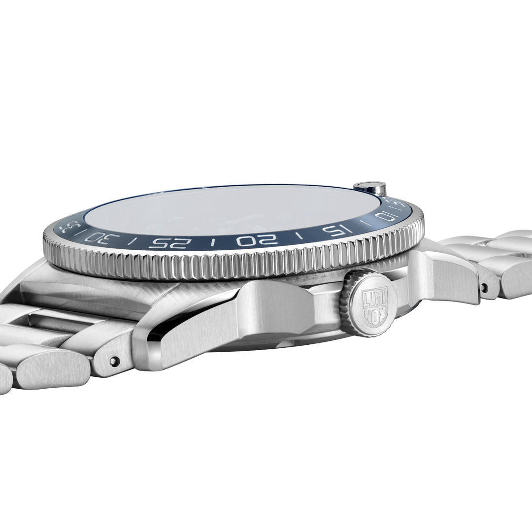 Pacific Diver Automatic, 42MM - Blue Dial