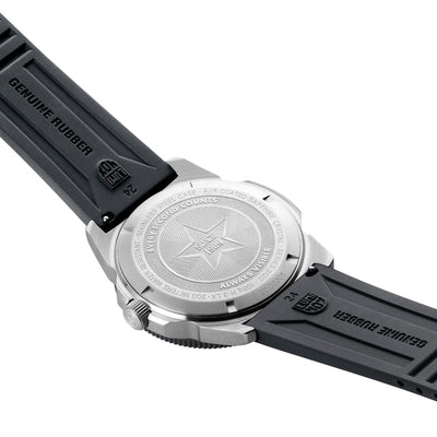 Pacific Diver, 44MM - Black Dial
