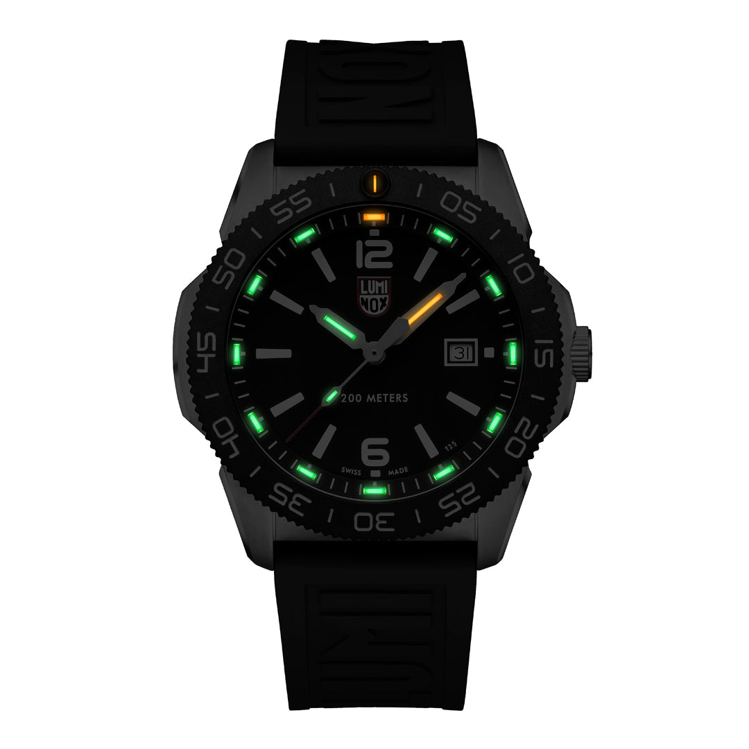 Pacific Diver, 44MM - Black Dial