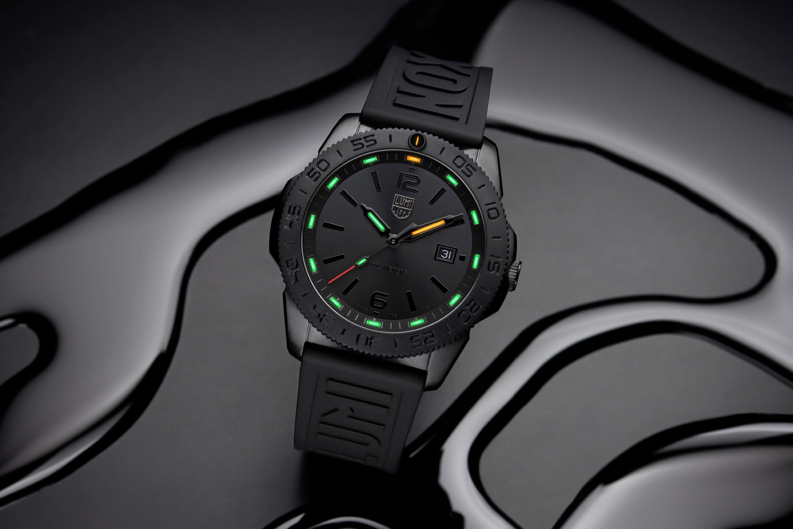 Pacific Diver, 44MM - Black Dial (Black-Out)