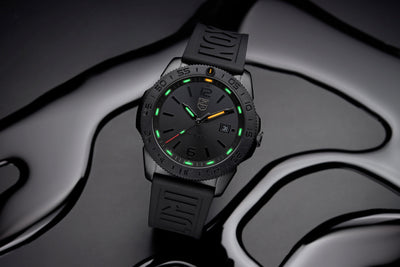 Pacific Diver, 44MM - Black Dial (Black-Out)
