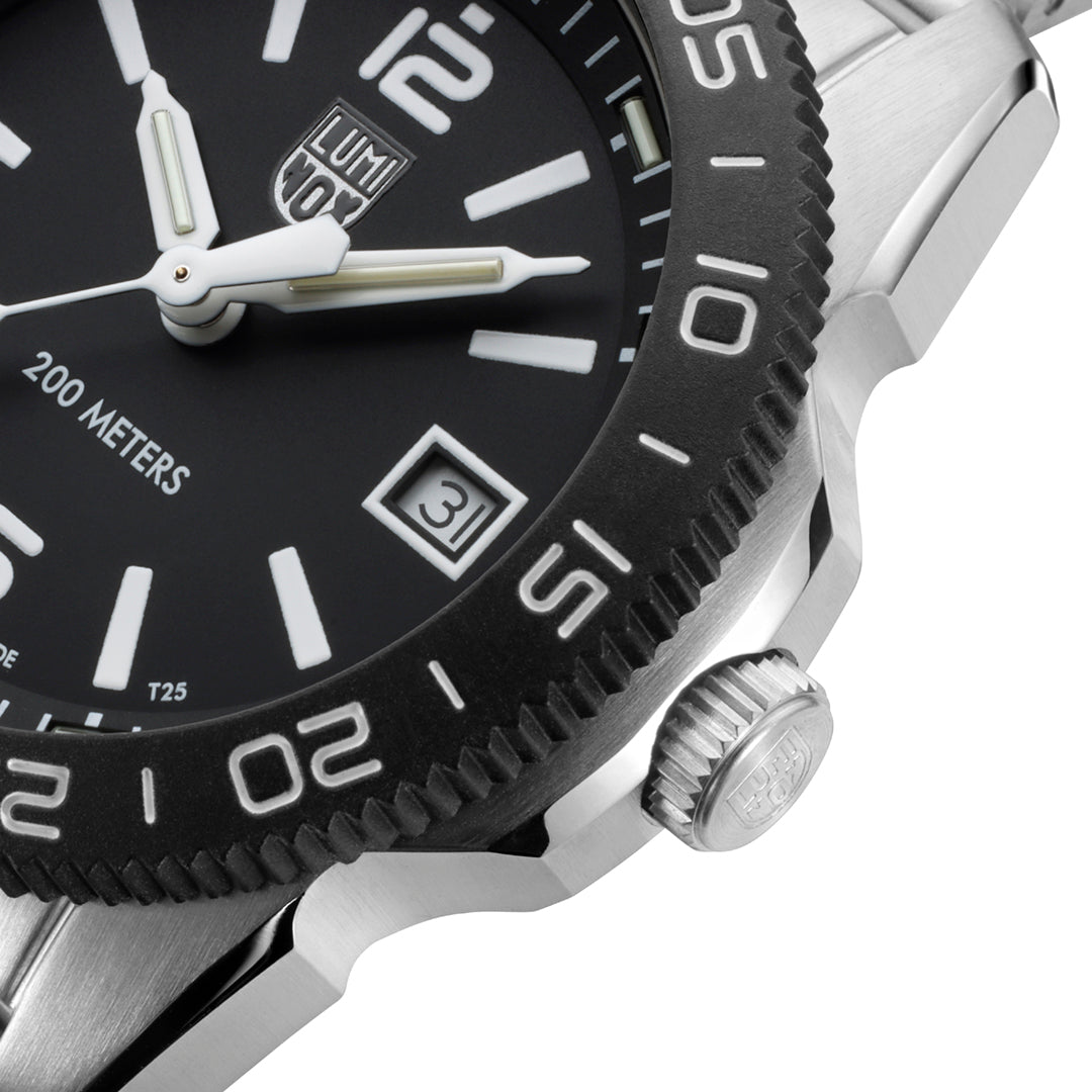 Pacific Diver, 39MM - Black Dial