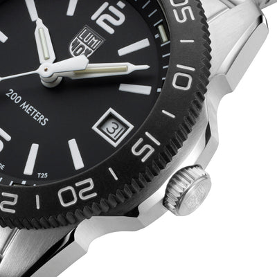 Pacific Diver, 39MM - Black Dial