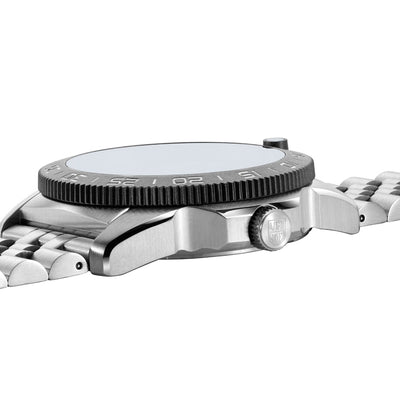 Pacific Diver, 39MM - Black Dial
