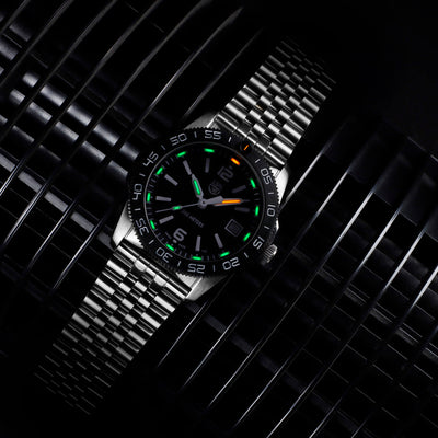 Pacific Diver, 39MM - Black Dial