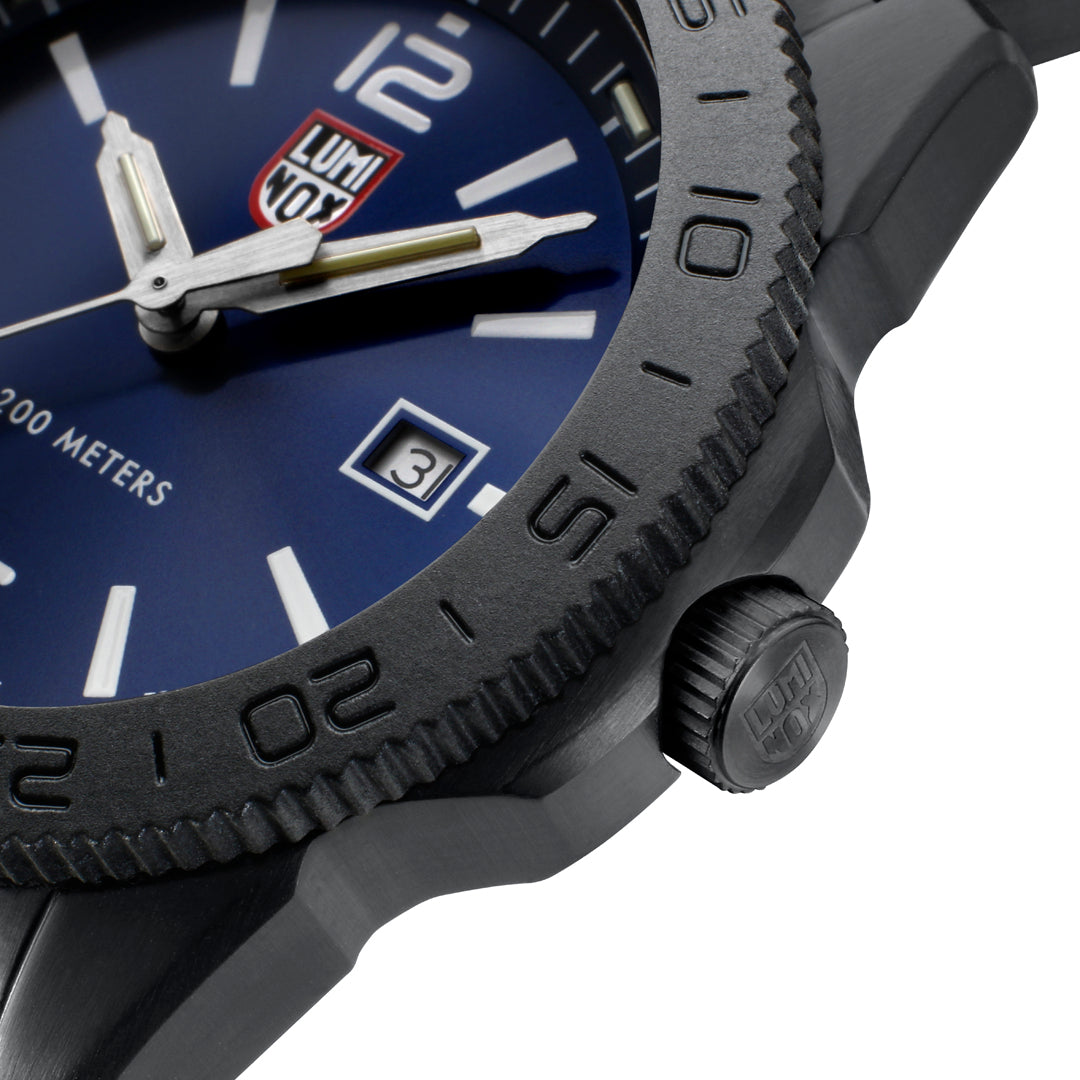 Pacific Diver, 44MM - Blue Dial