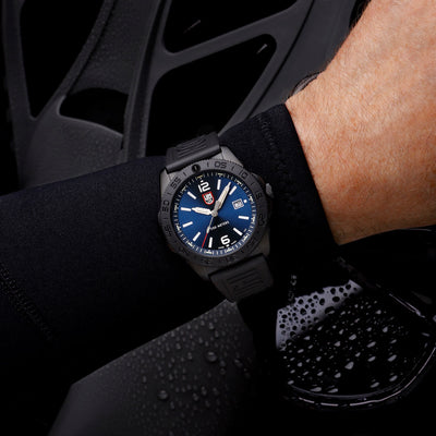 Pacific Diver, 44MM - Blue Dial