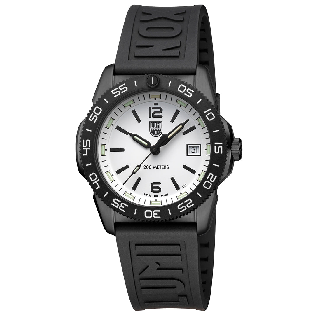 Pacific Diver, 39MM - White Dial