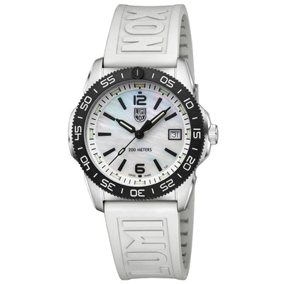 Pacific Diver, 39MM - Mother of Pearl Dial