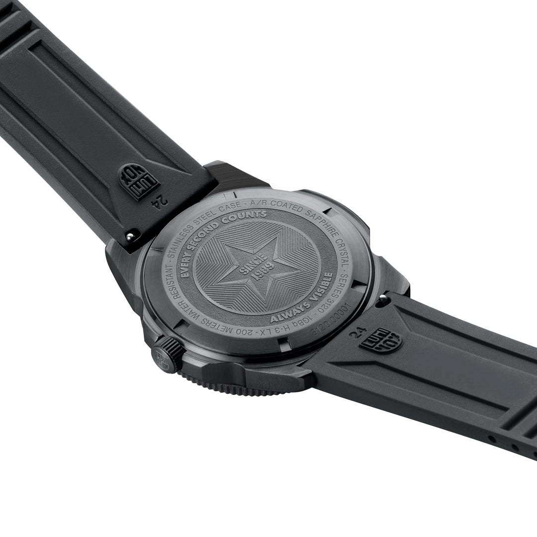 Pacific Diver, 44MM - Red Dial