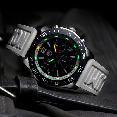 Pacific Diver Chronograph, 44MM - Black/White Dial