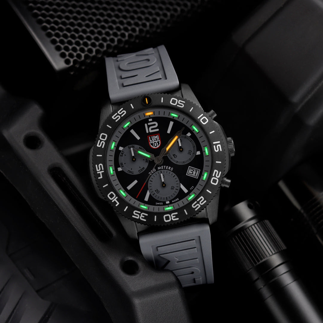Pacific Diver Chronograph, 44MM - Black/Grey Dial