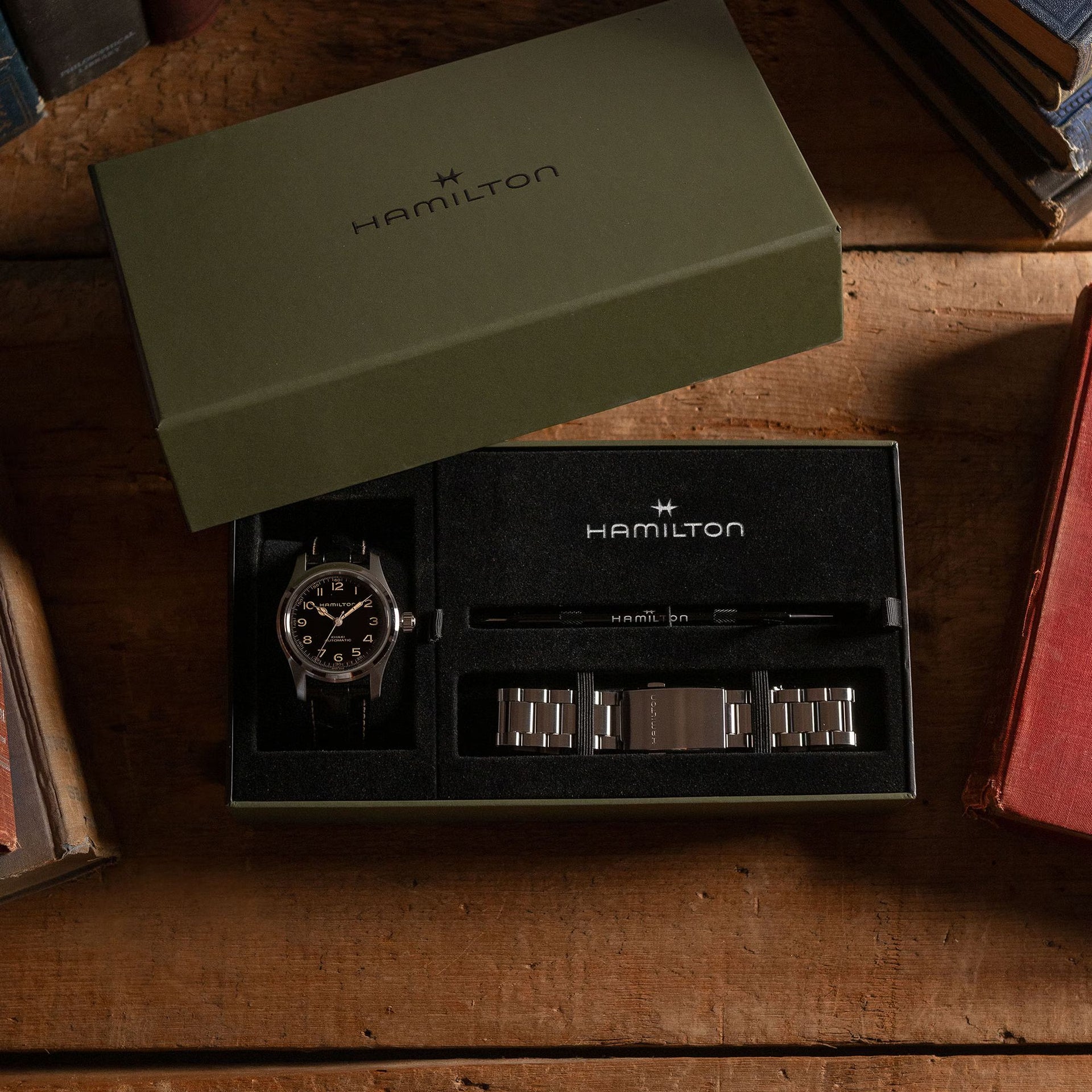 Hamilton Khaki Field Murph Bracelet Bundle Auto (Black Dial / 42mm)