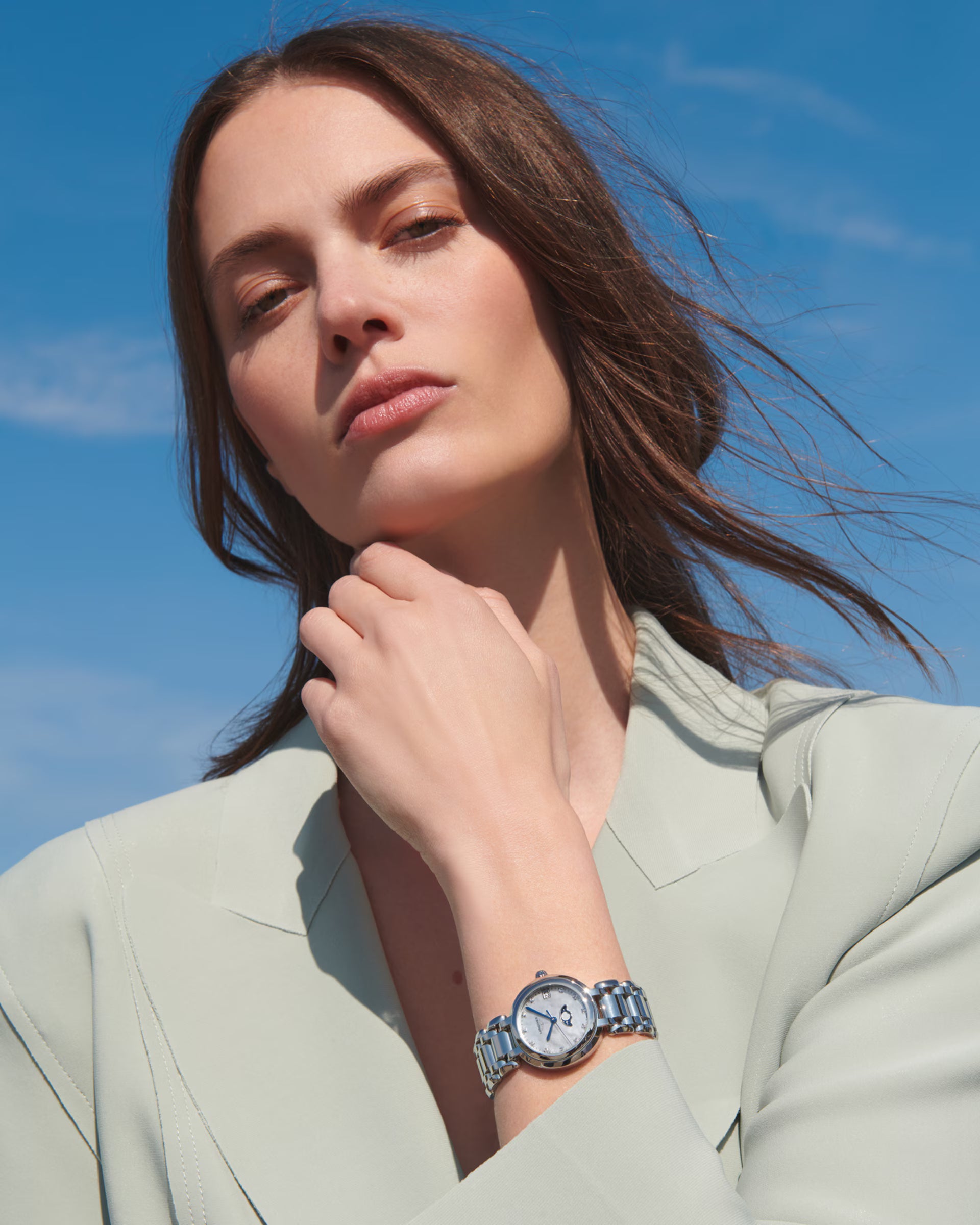 Longines Primaluna Moonphase Quartz (White MOP Dial / 30mm)