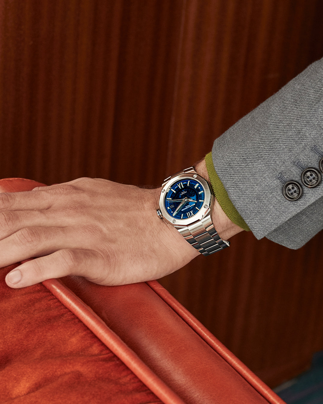 Baume Et Mercier Riviera Baumatic Automatic (Blue Dial / 42mm)