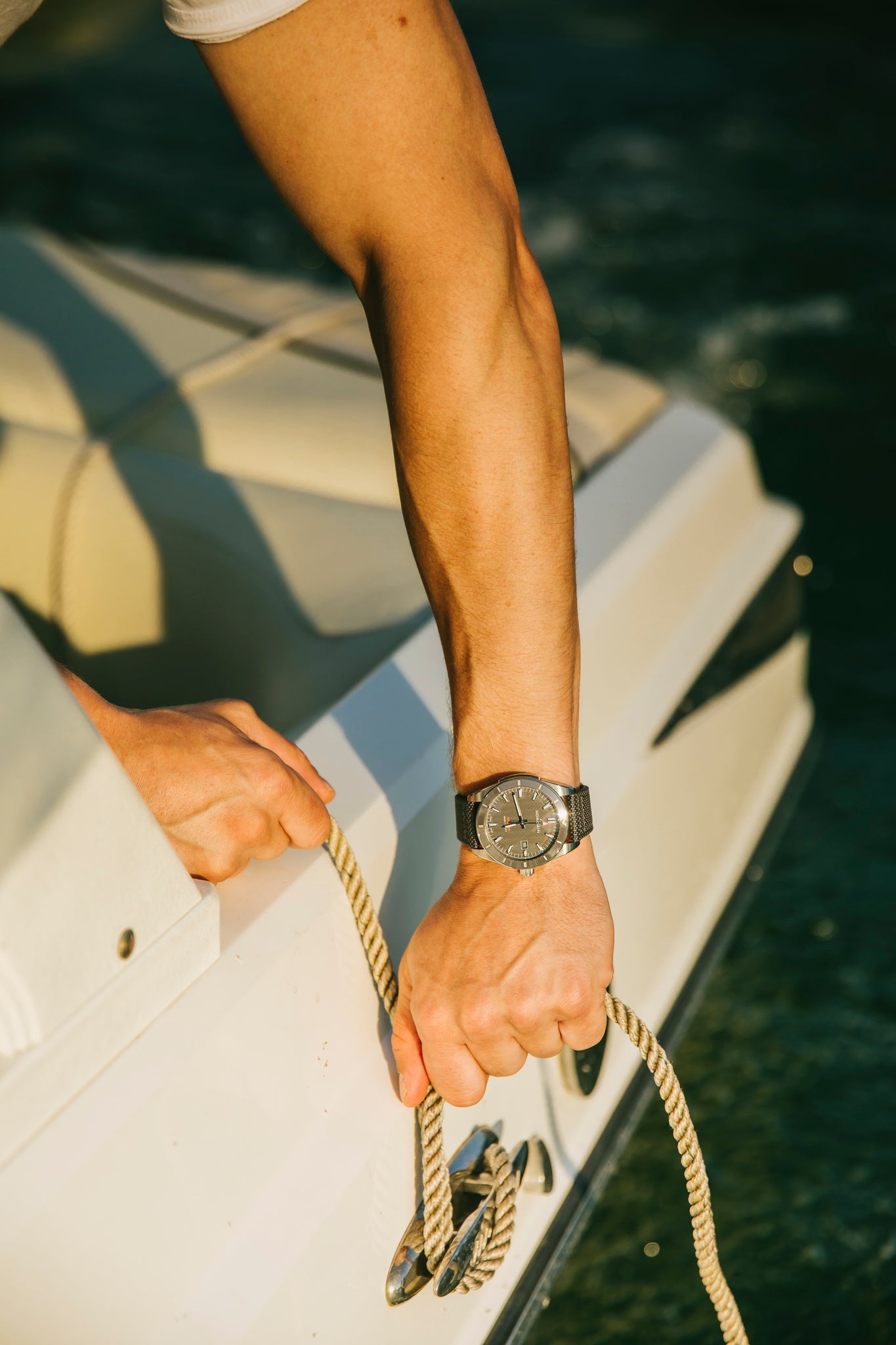 Norqain Adventure Sport Auto (cadran gris / 42mm)