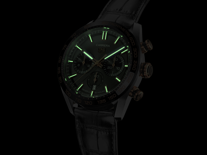 TAG Heuer Carrera Heuer 02 Chronographe automatique (Cadran noir / 44mm / Accents en or rose)
