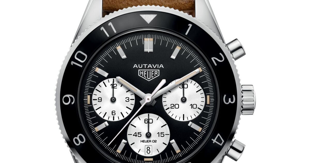 TAG Heuer Autavia Heuer 02 Chronographe automatique (cadran noir / 42mm)