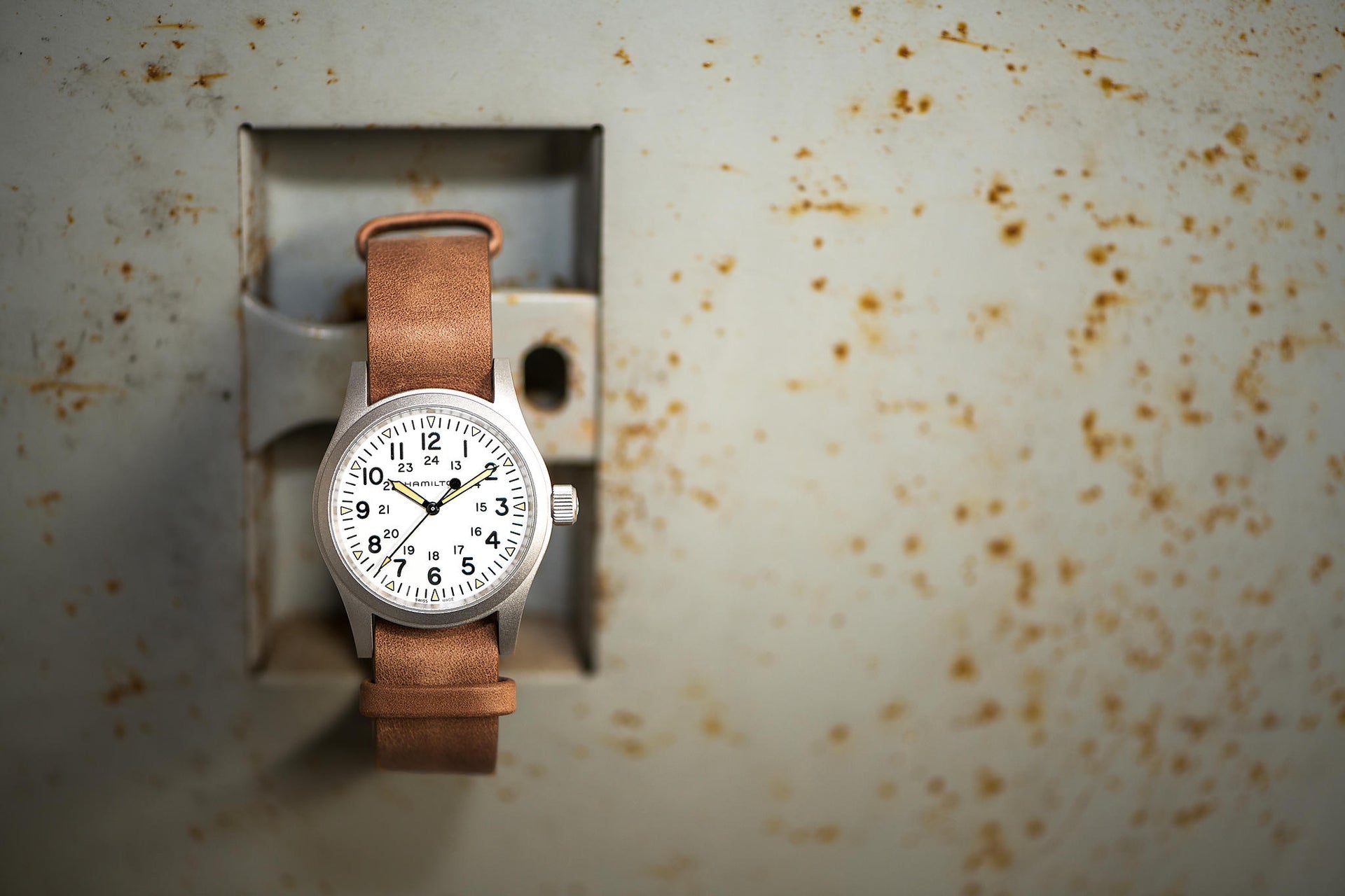 Hamilton Khaki Field Mechanical (cadran blanc / 38mm / brun OTAN)