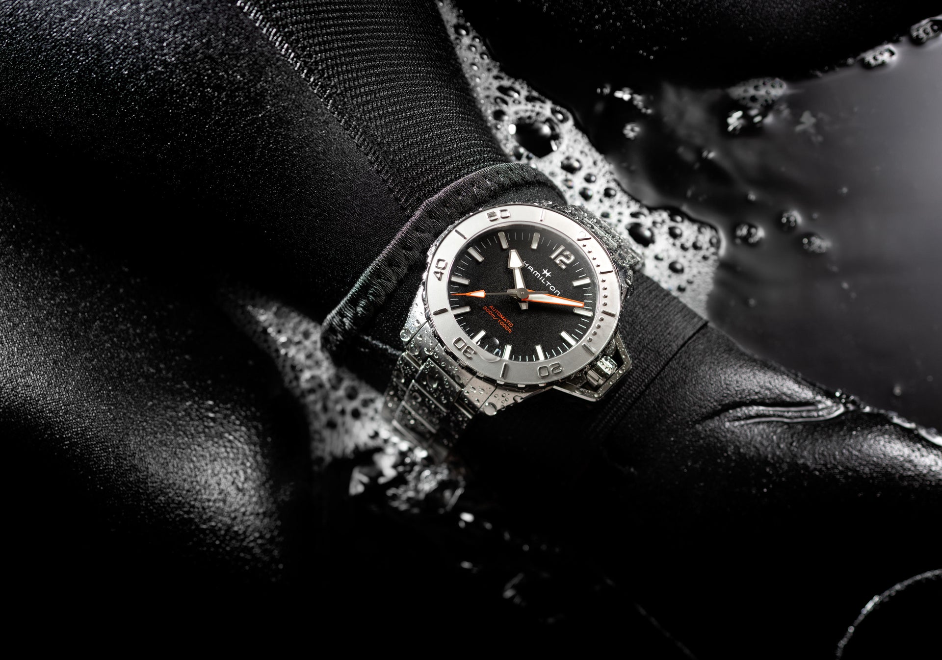 Hamilton Khaki Navy Frogman Auto (cadran noir / 46mm / lunette en acier)