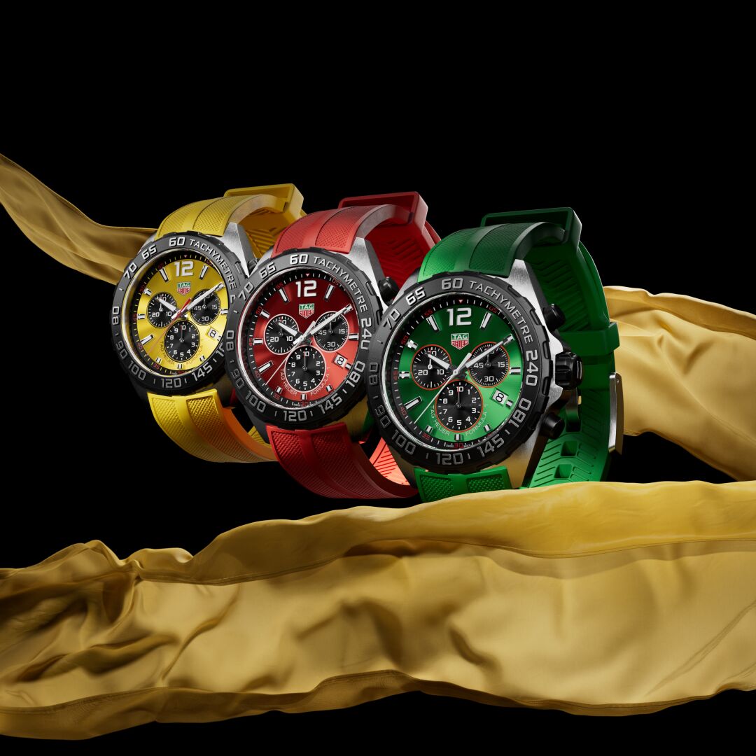 TAG Heuer Formula 1 Quartz Chronograph (Red Dial / 43mm)