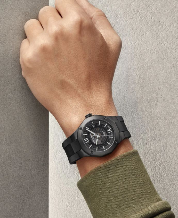 Baume Et Mercier Riviera Baumatic Automatic (cadran noir / 42 mm)