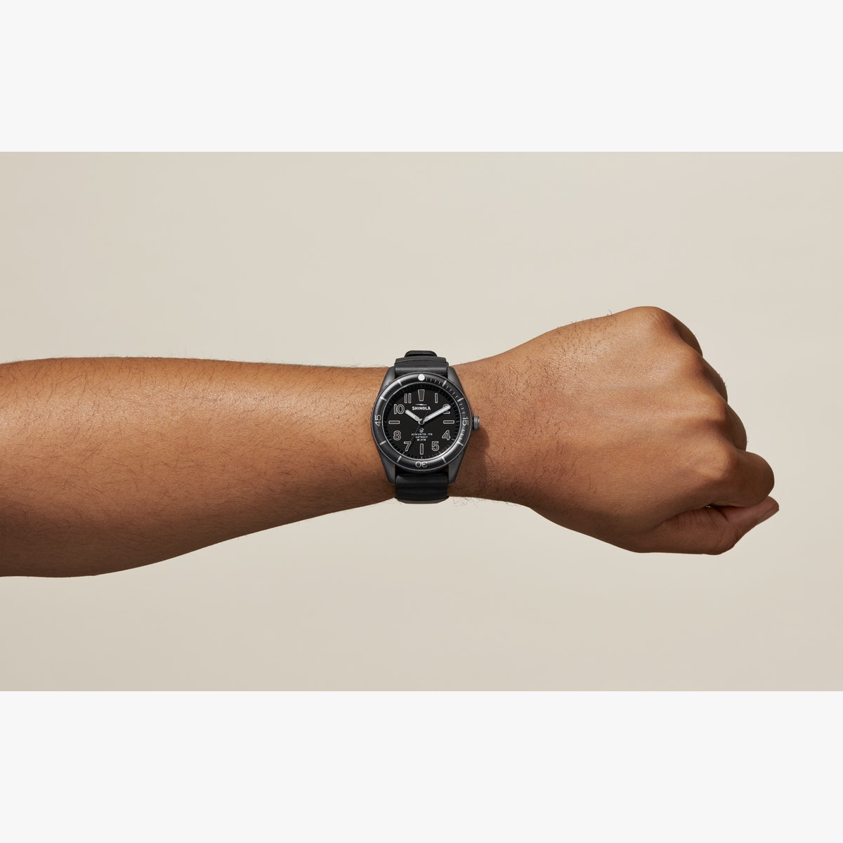 Shinola Le Canard (Cadran noir / 42mm / Boîtier noir)