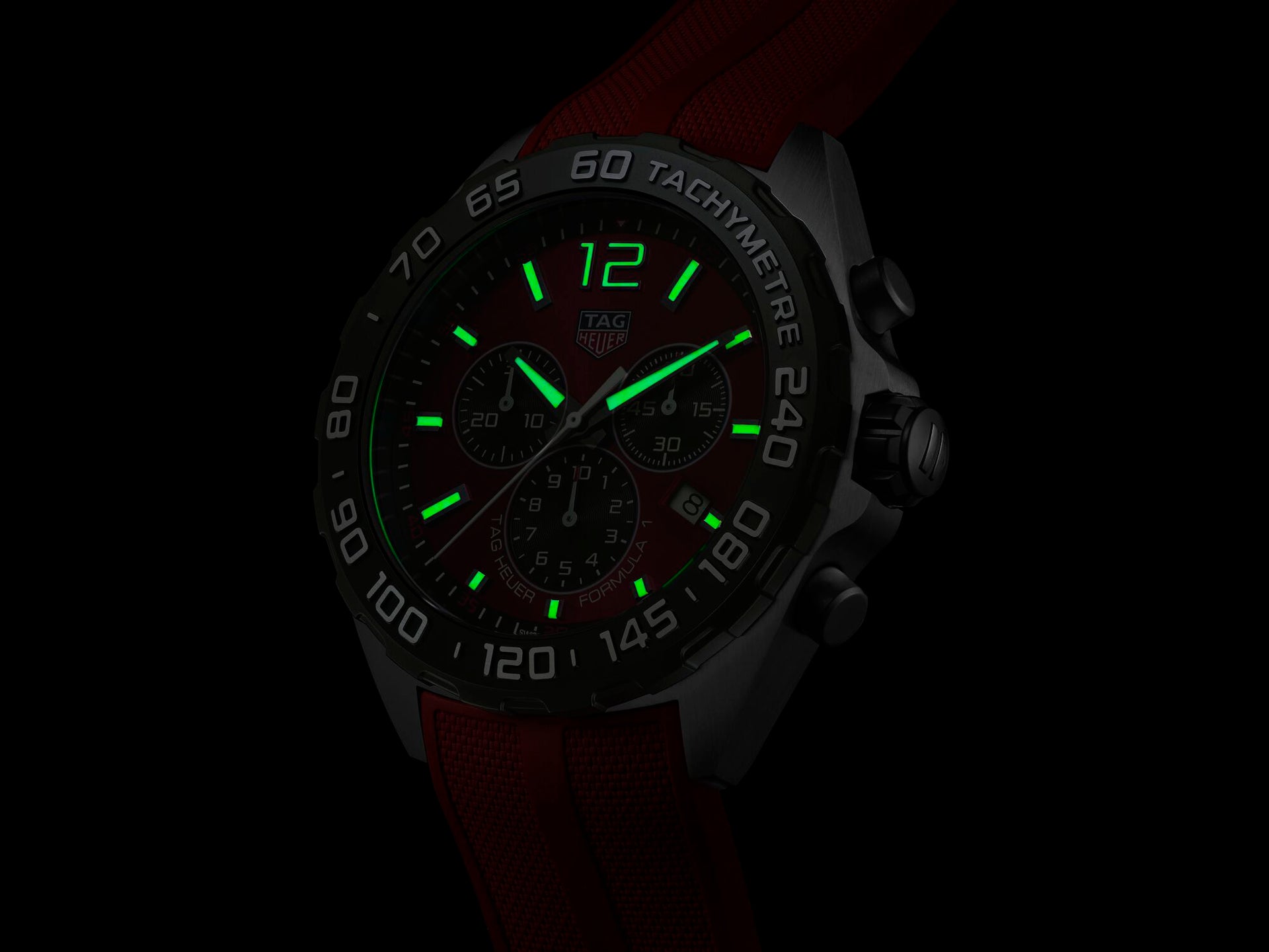 TAG Heuer Formula 1 Quartz Chronograph (Red Dial / 43mm)